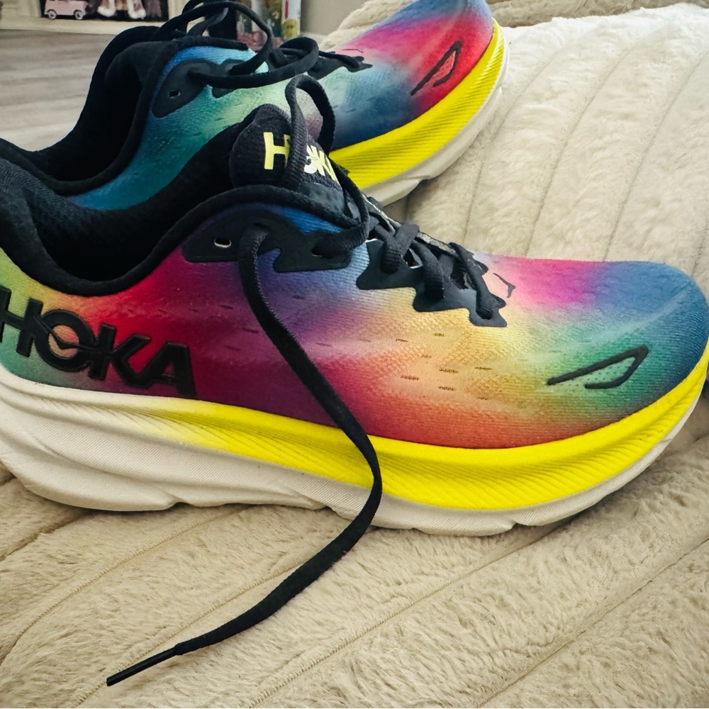 Hoka Clifton 9 Running Shoes